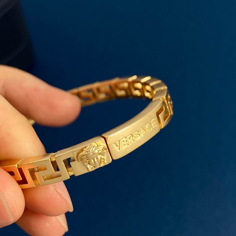 Versace bracelet 05lyx80 (9)